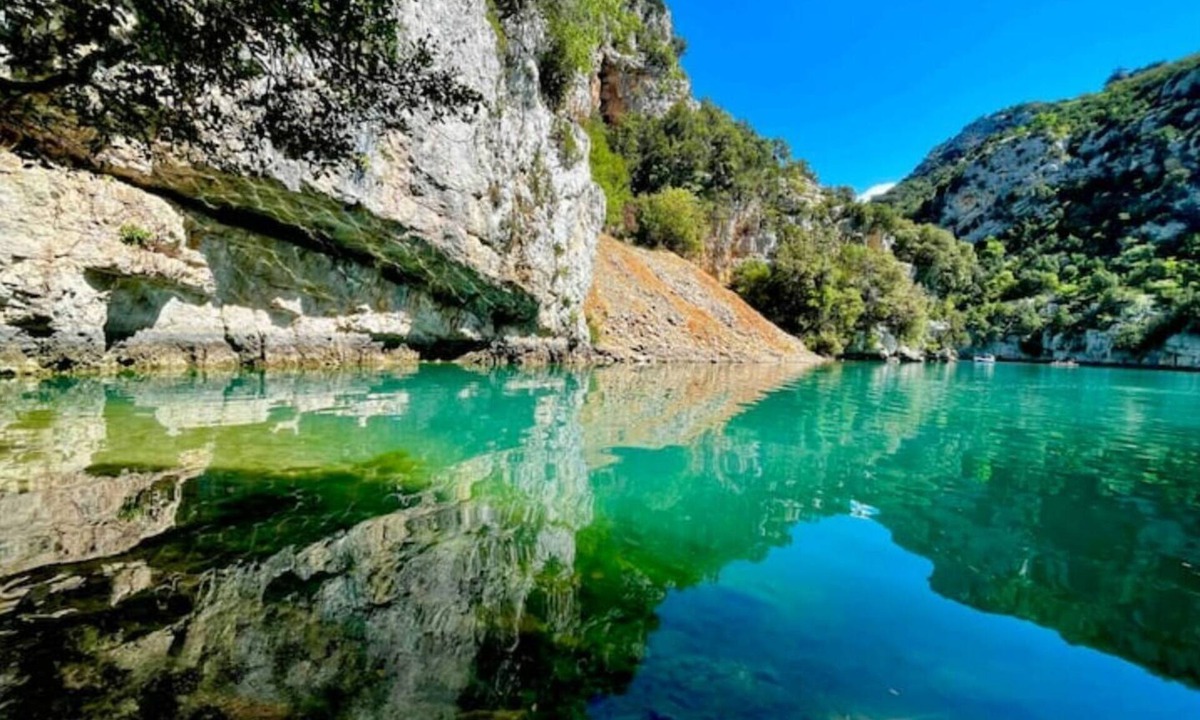 Greoux-les-Bains Villa | Superbe Villa Neuve Climatisée en Provence+piscine