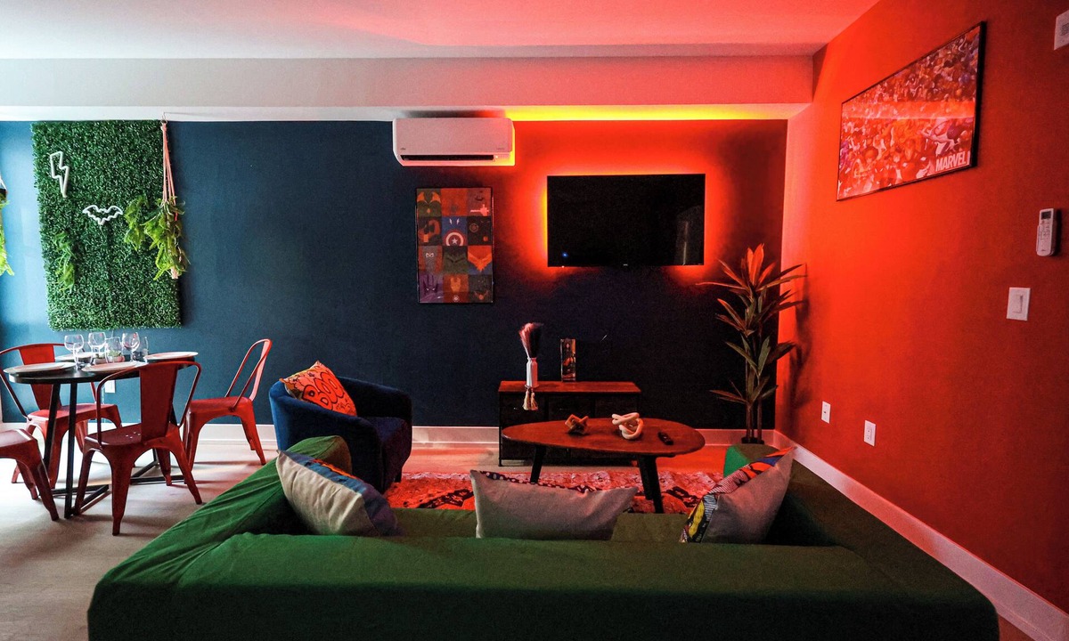 East Parkside Apartment | Superhero Stay Marvel Fan Paradise.