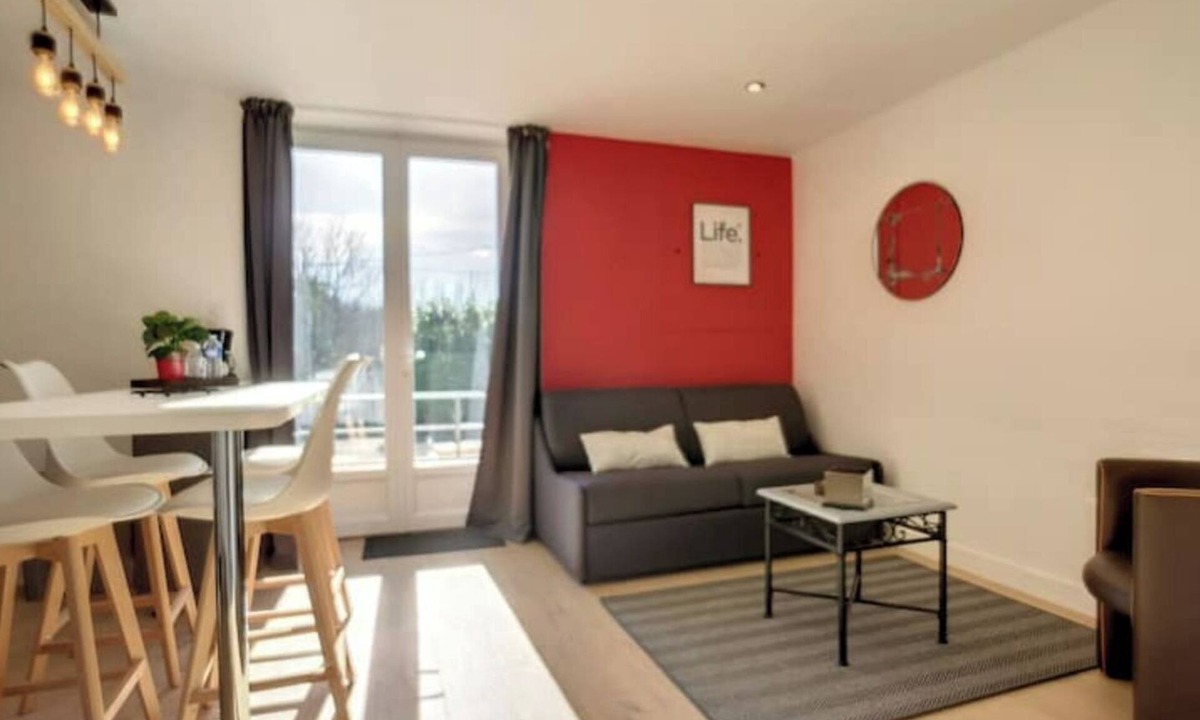St-Meme-le-Tenu Apartment | Superior apartment n°1