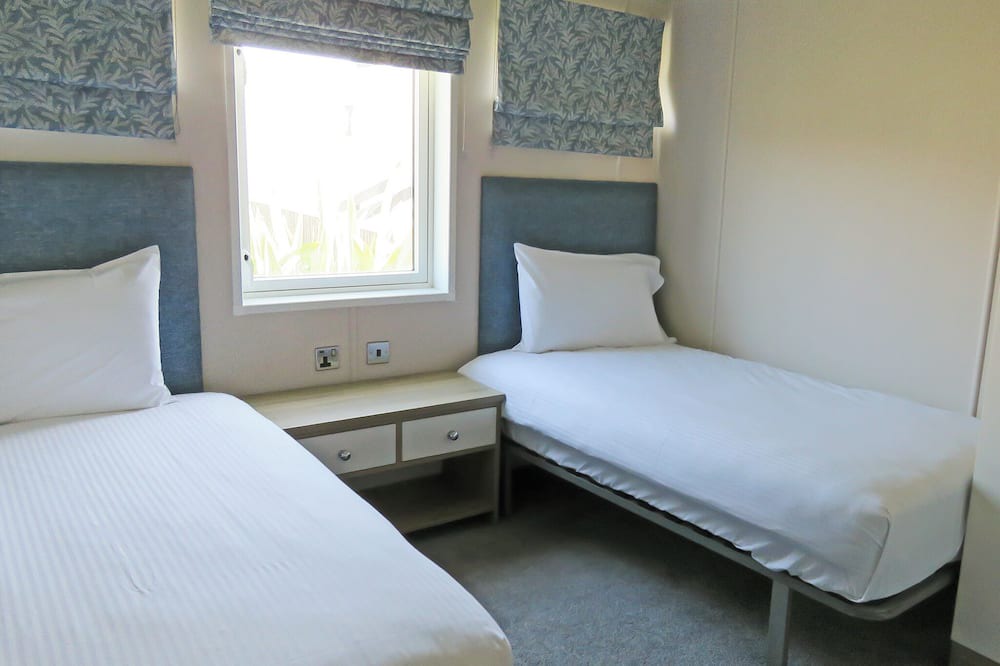 Sennen Ski Chalet | Superior Lodge 2 Bed