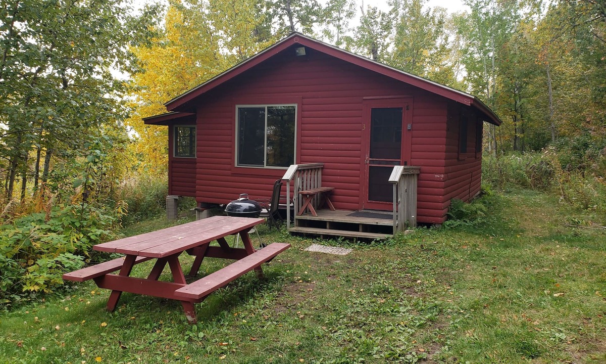 Tofte Cabin | Superior Reflections Cabin 3