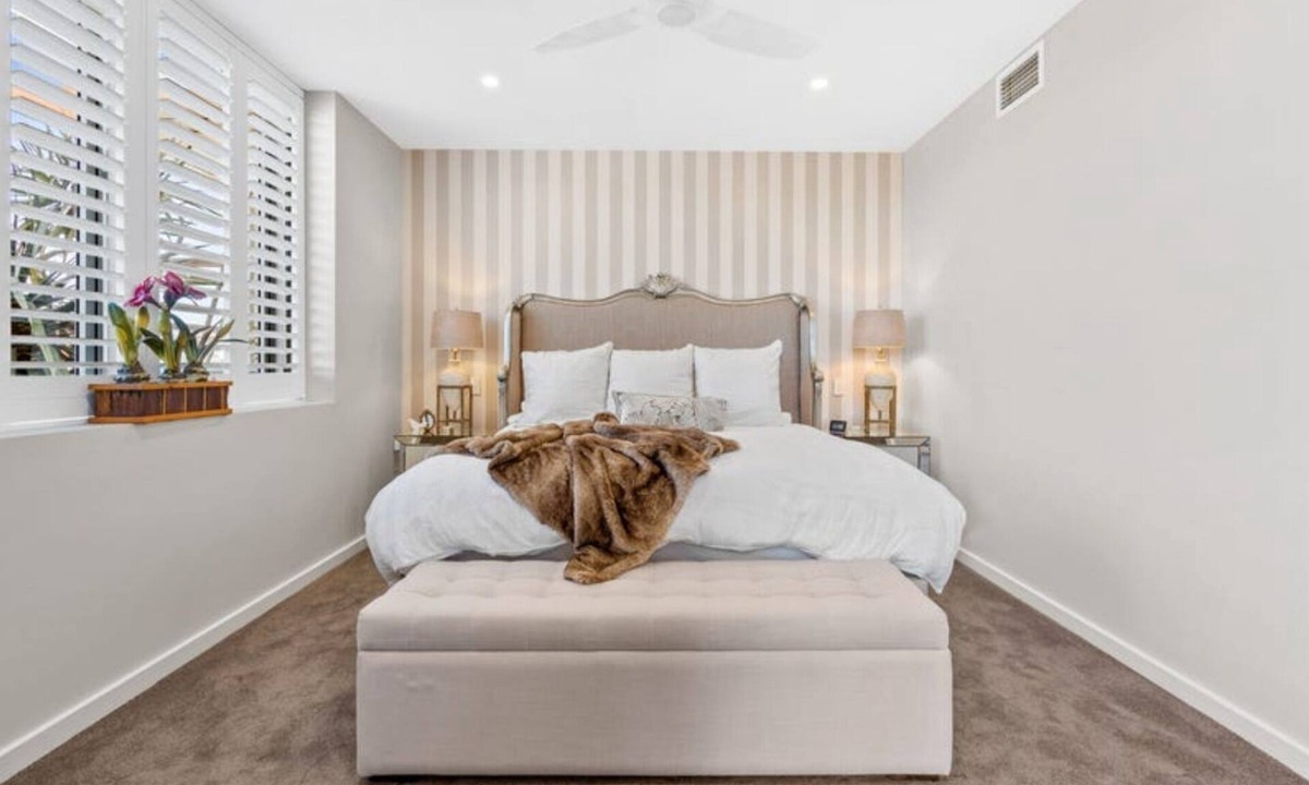 Newcastle West Apartment | Supersized with Convenience and Comfort