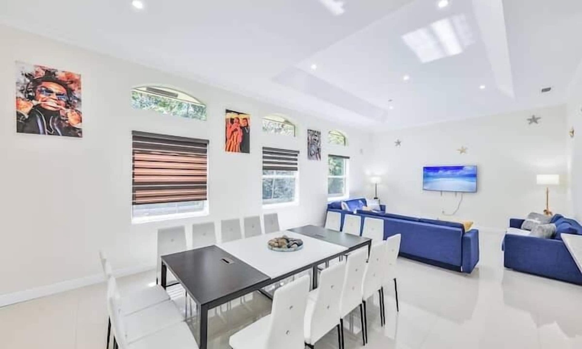Davie House | Supremacy STR-6110