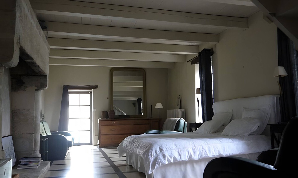 Vagnas Bed & Breakfast | Sur La Calade Guesthouse with Mountain View, Shared Pool and Wi-Fi