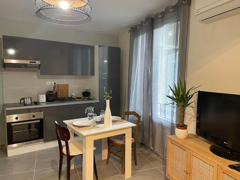 Courthezon Apartment | Sur la route des vignerons