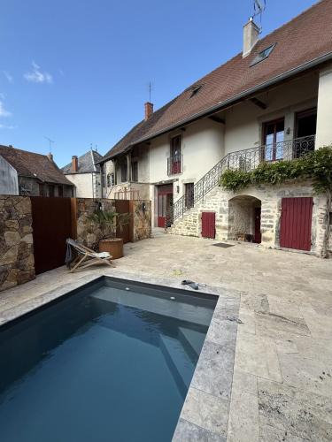 Dracy-les-Couches House | Sur Les Roches