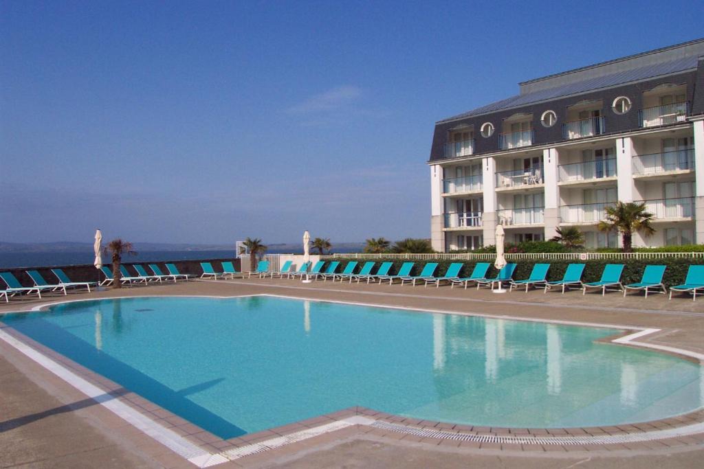 Treboul Apartment | Surcouf