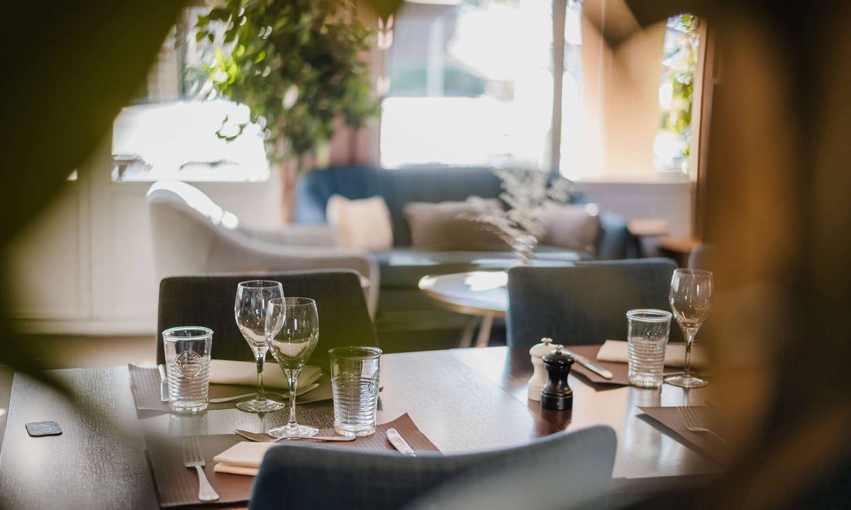 Le Poinconnet Hotel | Sure Hotel by Best Western Chateauroux