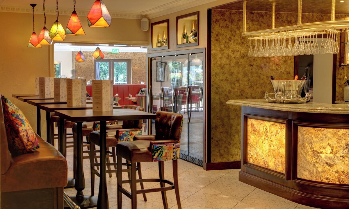 Doncaster Hotel | Sure Studio Doncaster