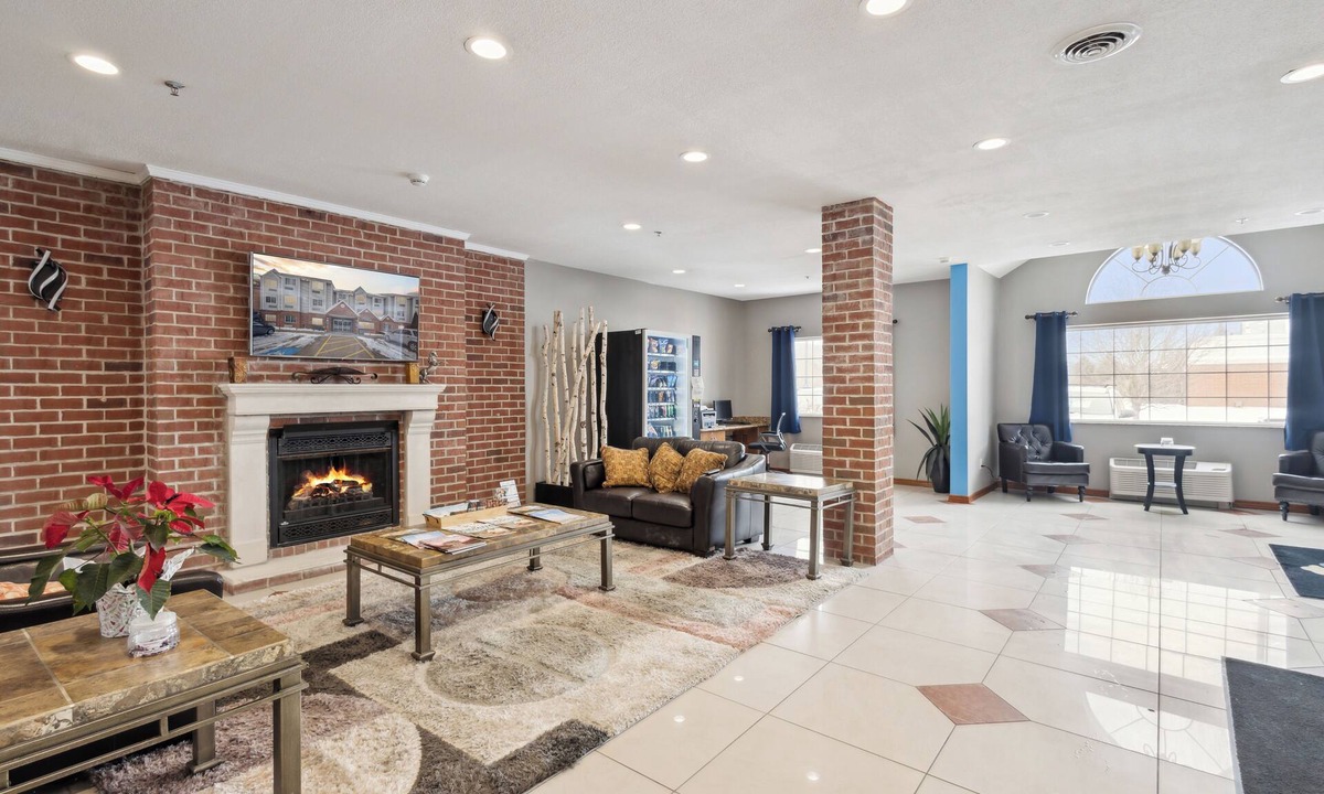 Roseland Hotel | SureStay by Best Western South Bend