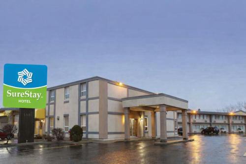 Brockville Hotel | SureStay by Best Western Brockville