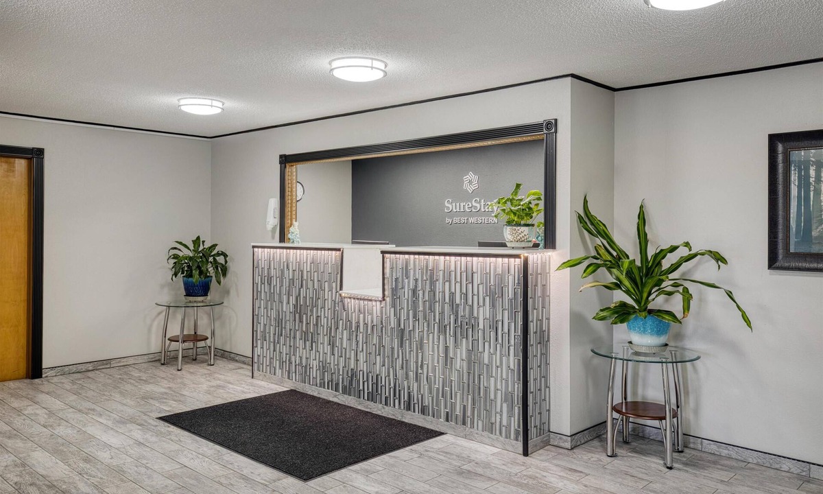 Massena Hotel | SureStay by Best Western Massena