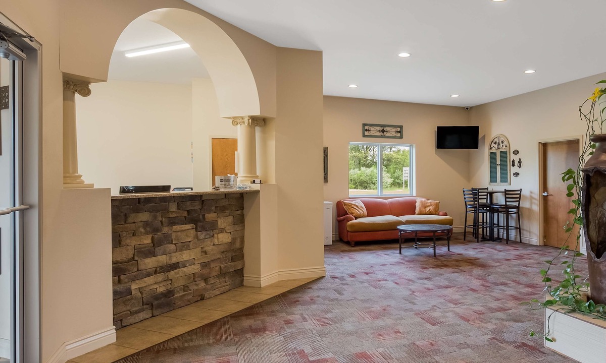 Whittington Hotel | SureStay Hotel by Best Western Whittington Rend Lake