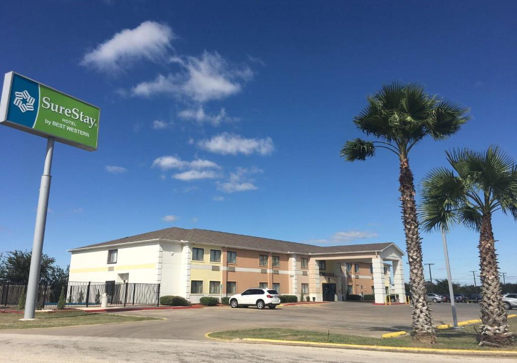 Oakland Hotel | SureStay Hotel by Best Western Weimar