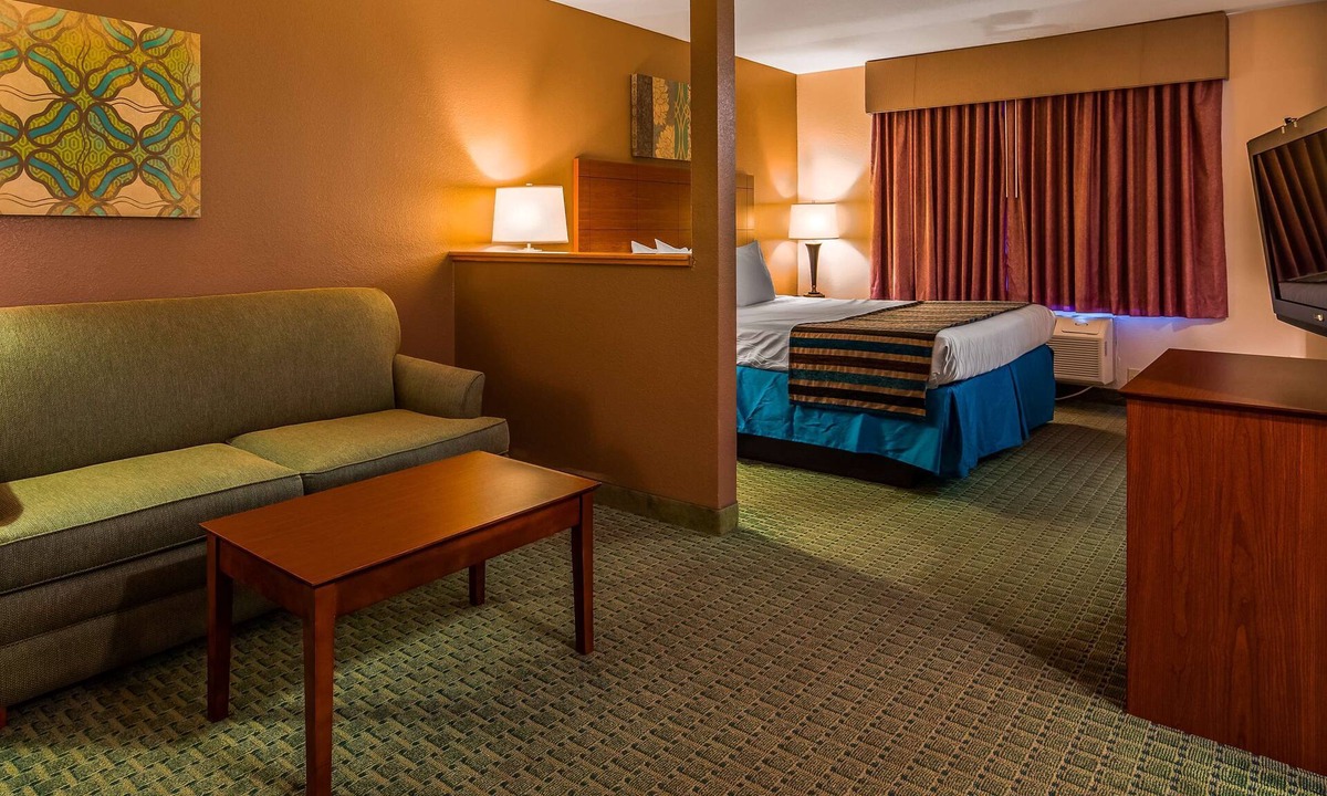 Ottawa Hotel | SureStay Hotel by Best Western Ottawa