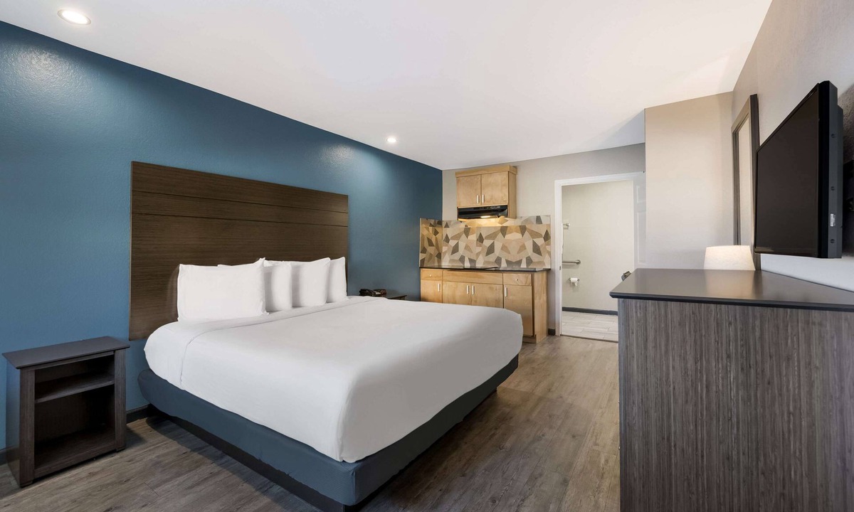 Spring Hotel | SureStay Hotel by Best Western Spring North Houston