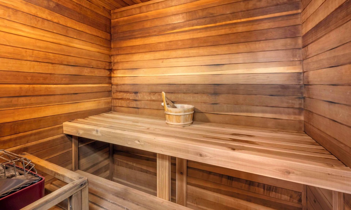 Enterprise Hotel | SureStay Plus by Best Western Enterprise