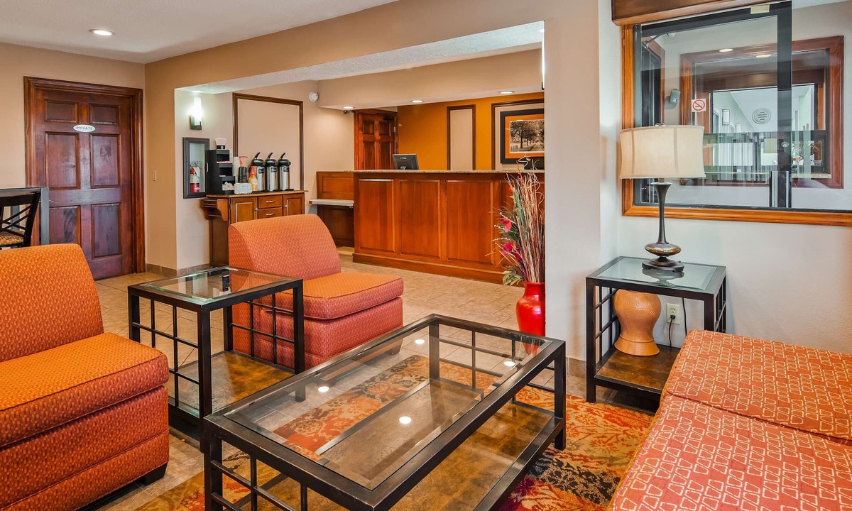 Jackson Hotel | SureStay Plus Hotel by Best Western Jackson