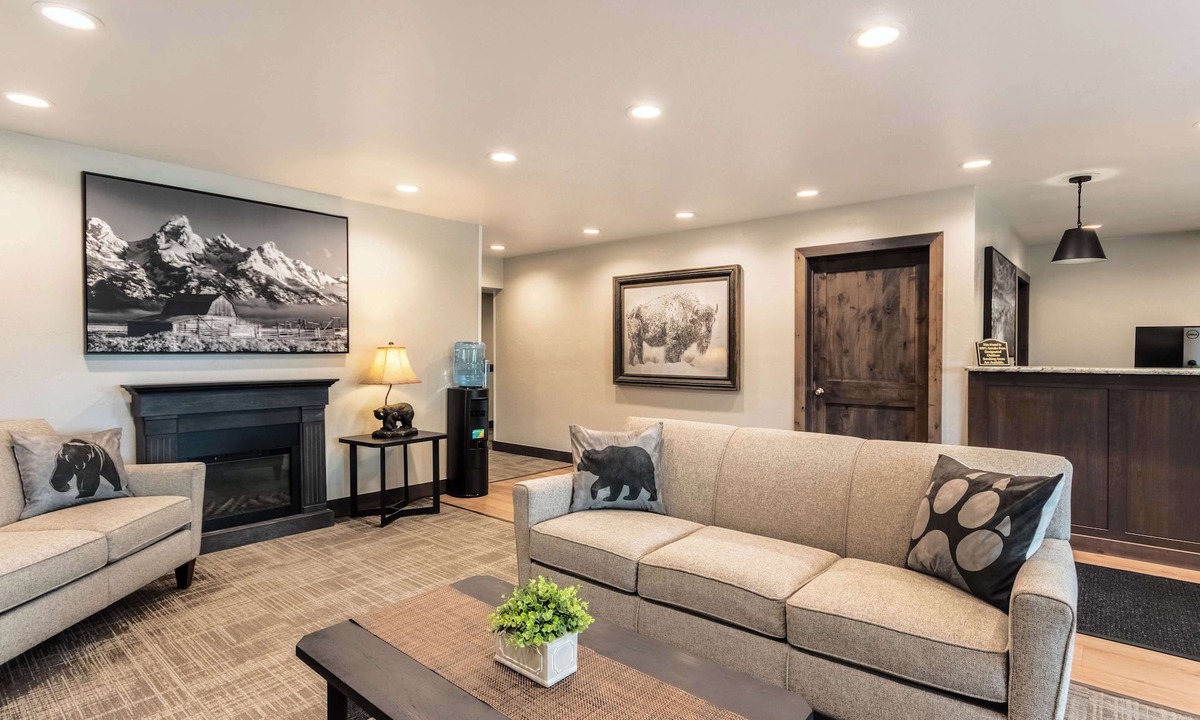 Rexburg Hotel | SureStay Plus Hotel by Best Western Rexburg