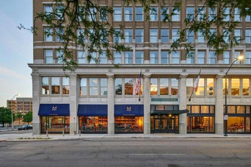 Court Avenue Entertainment District Hotel | Surety Hotel, Autograph Collection