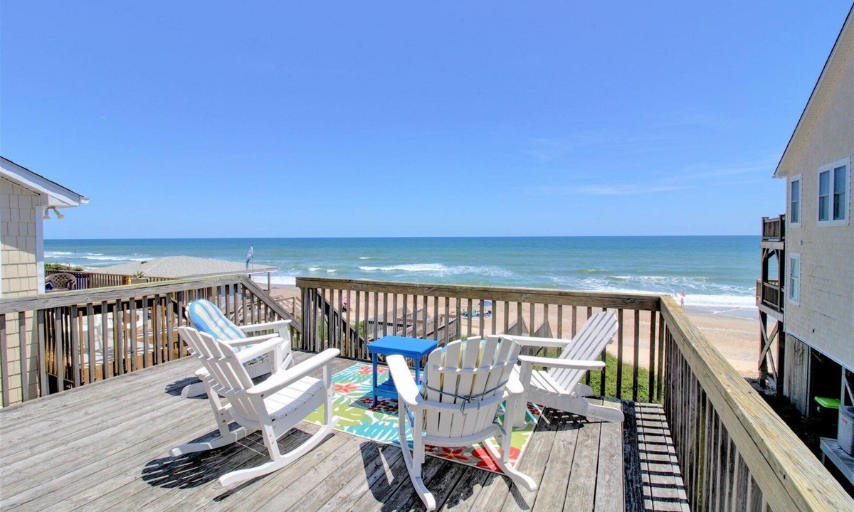 Surf City House | Surf Monkeys: A stunning 5-bedroom oceanfront home in Surf City, NC.