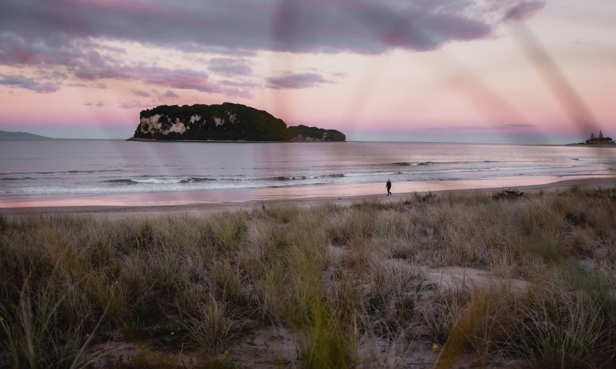 Whangamata House | Surf N Stay Whangamata