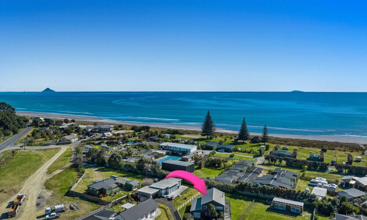 Waiotahi House | Surf, Sand & Summer Vibes.