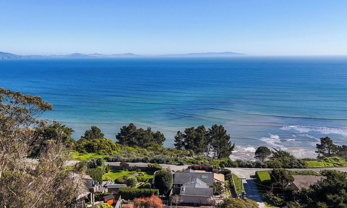 Bolinas House | Surf Shack on The Big Mesa