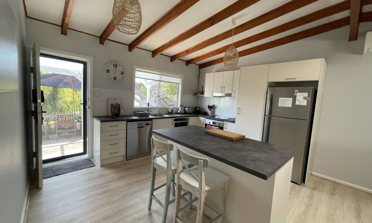 Middleton House | Surf Time - 3 minute walk to Middleton Beach