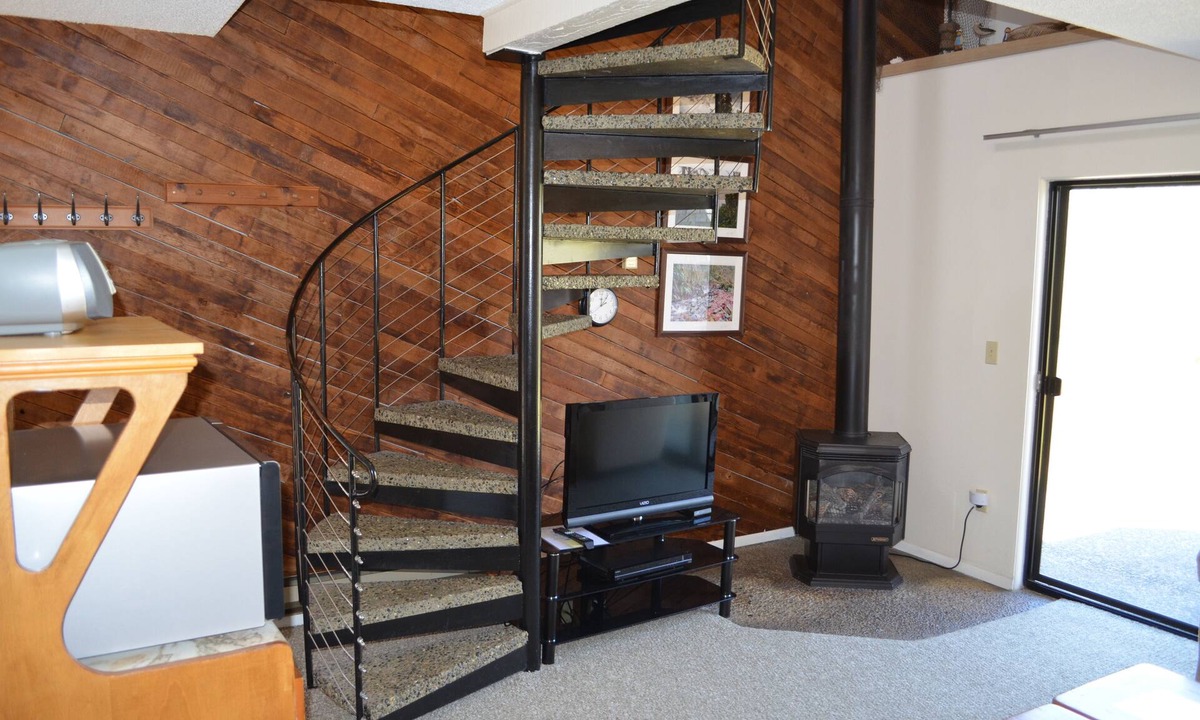 Ocean City Condo | Surfcrest Condo on the beach