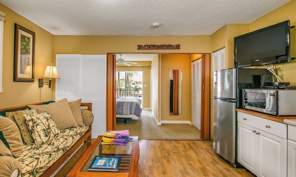 Waikiki Apartment | Surfer's Dream Condo w/Full Kitchen - Free Wifi, Sleeps 4