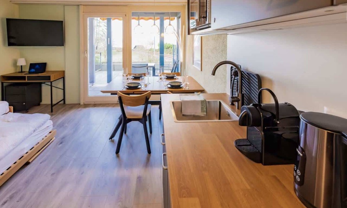 Darligen Apartment | Surfers Oase | Terrace & Lake View
