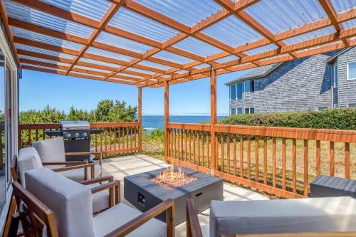 Lincoln Beach House | Surfrider Beach House