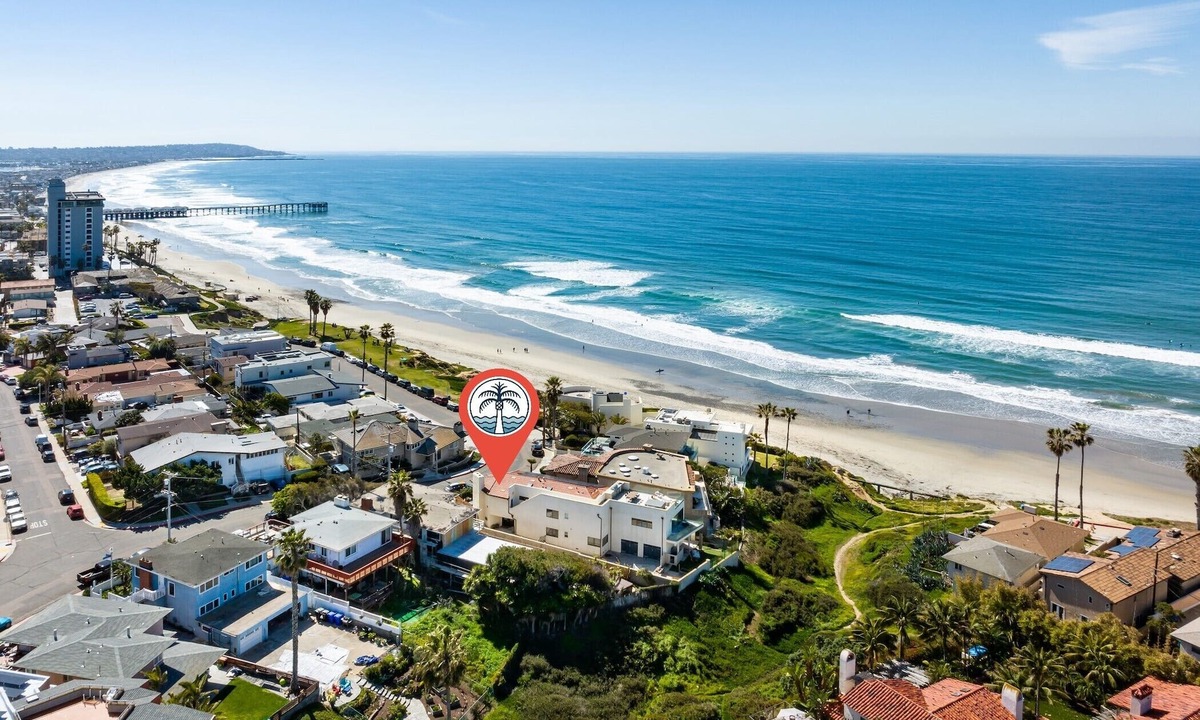 North Pacific Beach Condo | Surfside 1 Pacific Beach | 4BR Ocean Views, Firepit