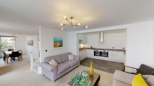 Sidmouth Apartment | Surfside