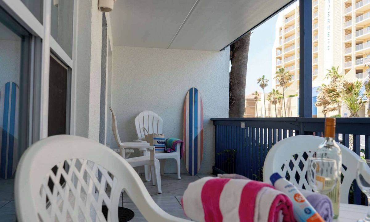 Congress Avenue Historic District Condo | Surfside II 109