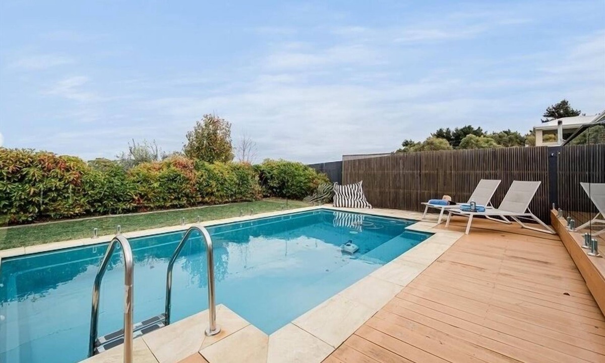 Inverloch House | Surfside Serenity