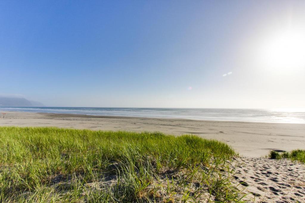 Gearhart Apartment | Surfside | Suite on the Sea