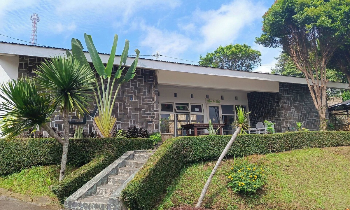 Ciloto Villa | Surga Family House