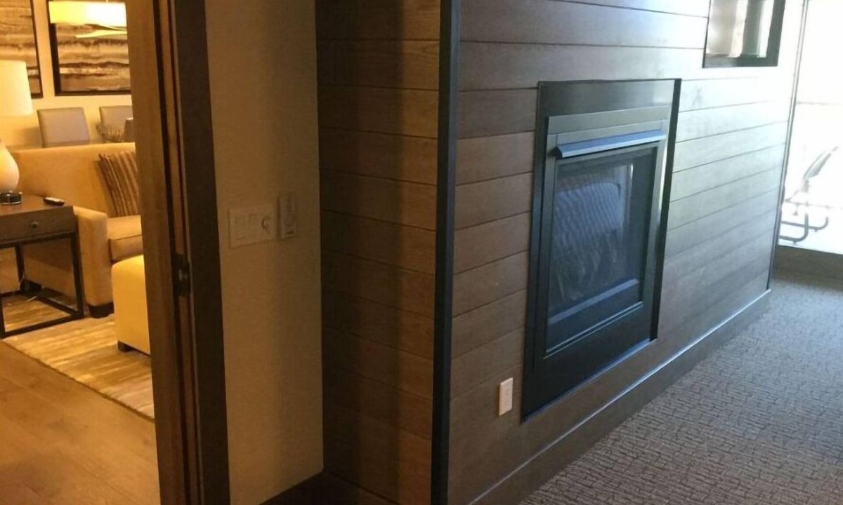 Truckee Resort | Surrounded by pine forests and mountains!