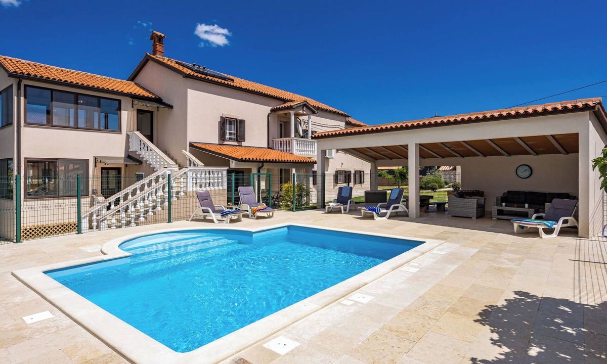 Hrboki House | Susan & David by Interhome
