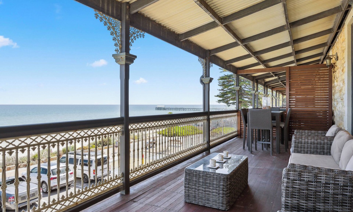 Henley Beach Apartment | Swainson at Del Monte