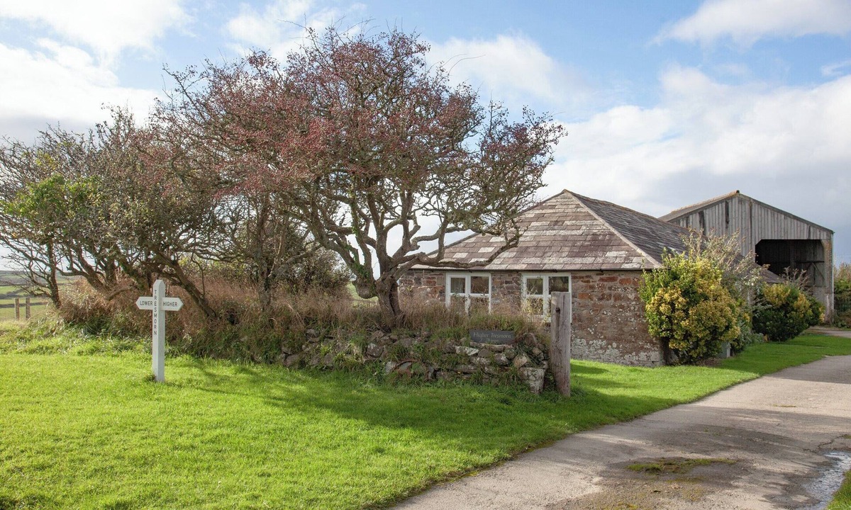 Saint Gennys Cottage | Swallows Swoop - TBF