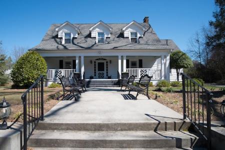 Travelers Rest Hotel | Swamp Rabbit Inn TR