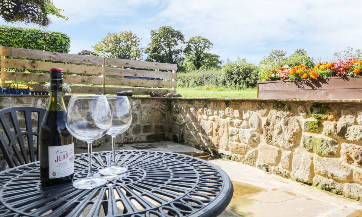 Fearby Cottage | Swan Cottage