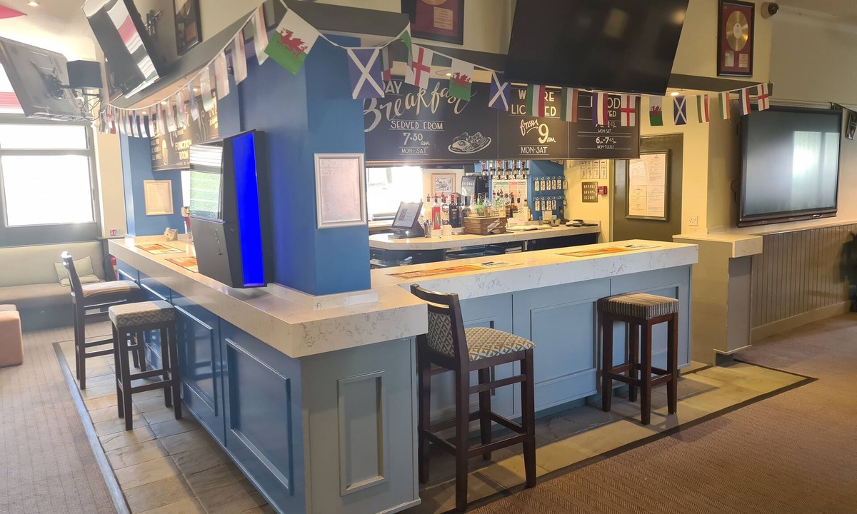 Fenny Stratford Bed & Breakfast | Swan Hotel