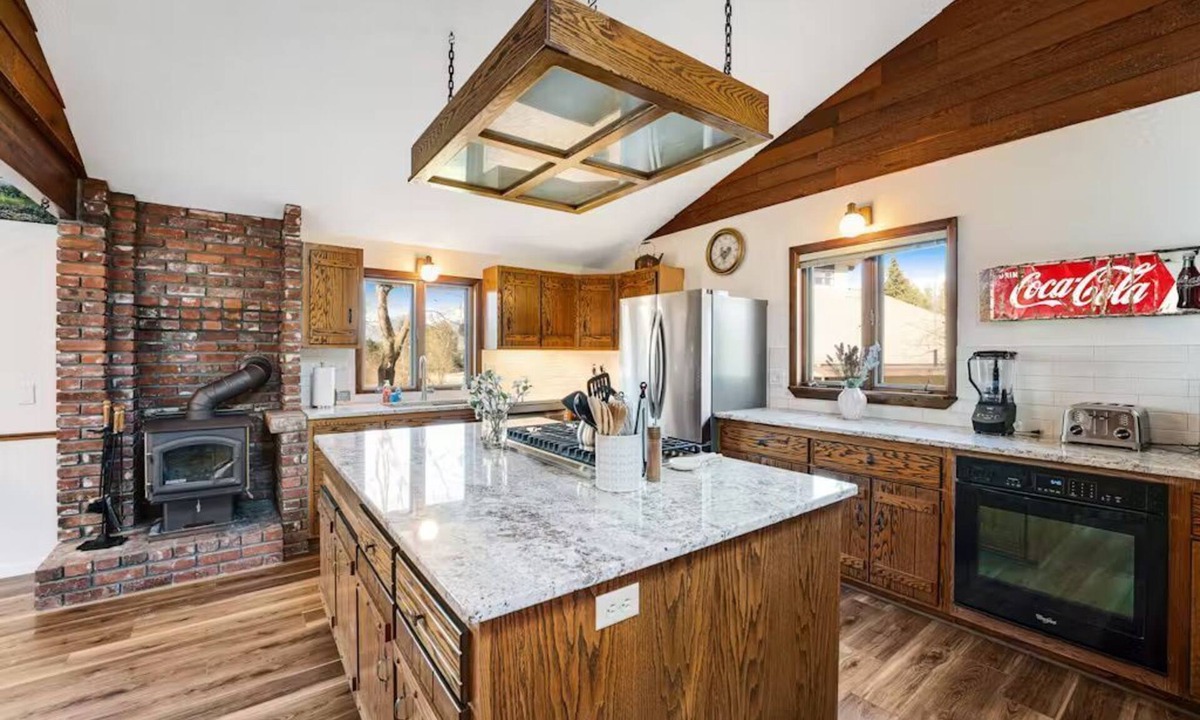 Bigfork House | Swan River Rendezvous - Riverfront w/Dock & ADU