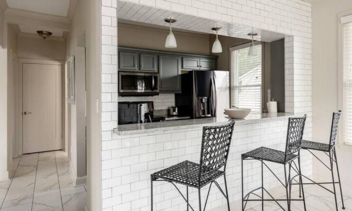 St. Matthews Apartment | Swanky Fully Equipped St. Matthews Apartment
