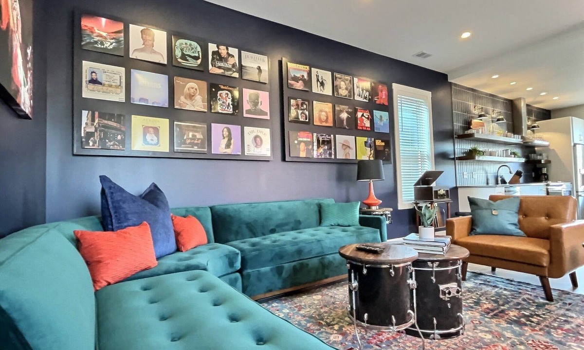 Cherokee Triangle House | Swanky & Upbeat Suites @ Bungalou + Bourbon Bar