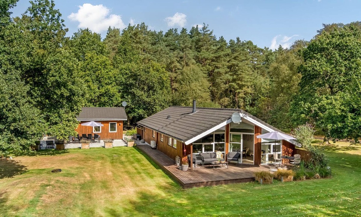 Odde House | "Swarthofthi" - 340m to the fjord by Interhome